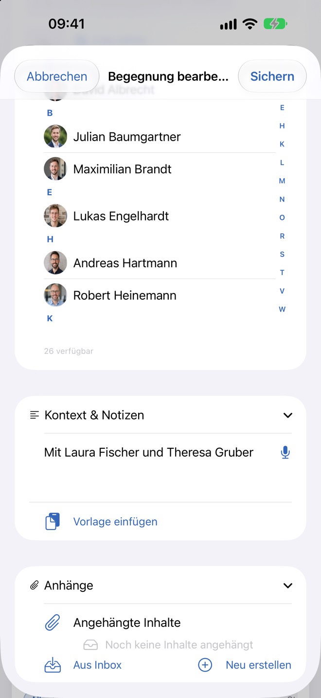 Abschnitte „Kontext & Notizen“ und „Anhänge“ mit „Aus Inbox“ und „Neu erstellen“
