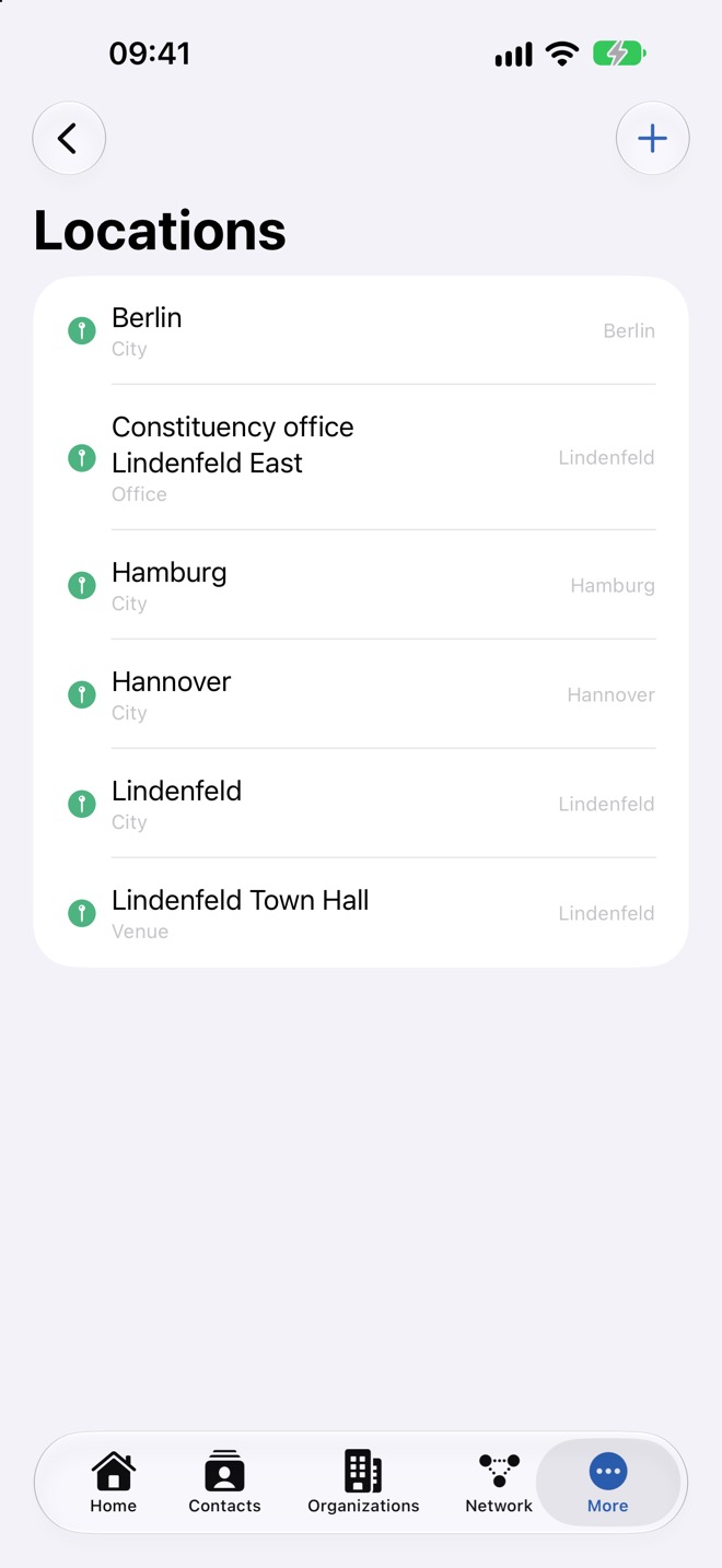 Liste « Lieux » avec le type et la ville de chaque entrée