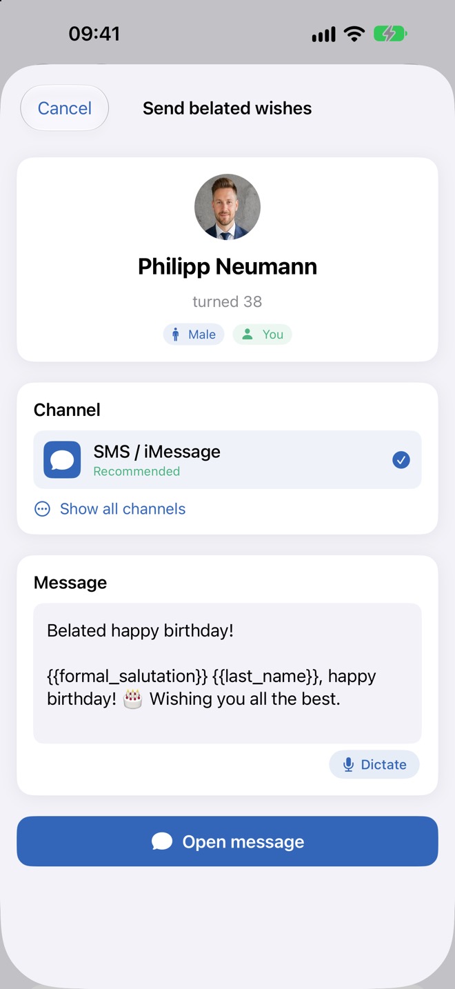 Fiche « Souhaiter avec retard » avec le canal recommandé et un message préparé