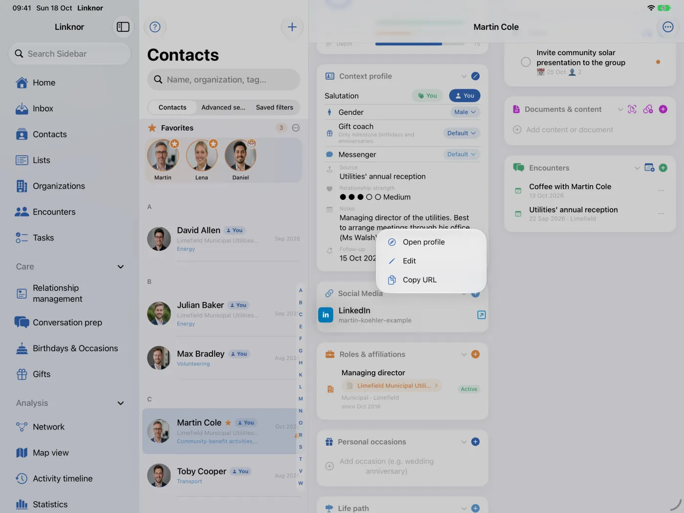 Menu contestuale di un profilo social con apri, modifica e copia URL