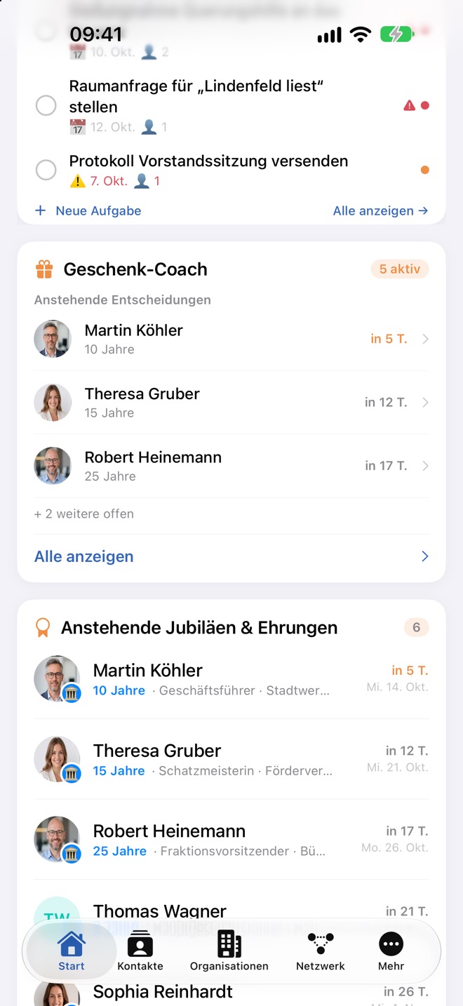Die Aufgaben-Kachel mit offenen Aufgaben und „Neue Aufgabe“, darunter der Geschenk-Coach.