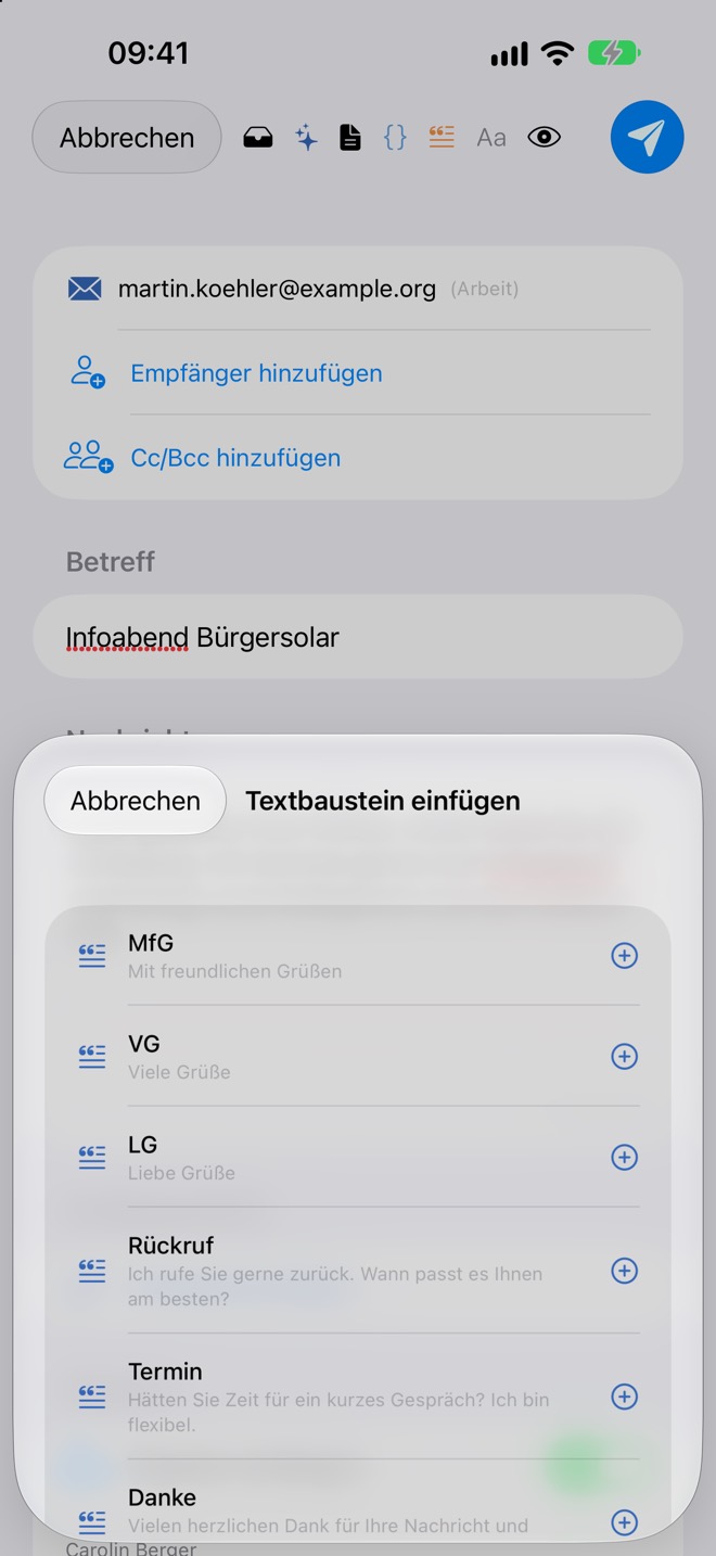 Liste „Textbaustein einfügen“ mit kurzen Grußformeln